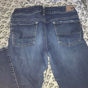 Women’s American Eagle low-rise jeans